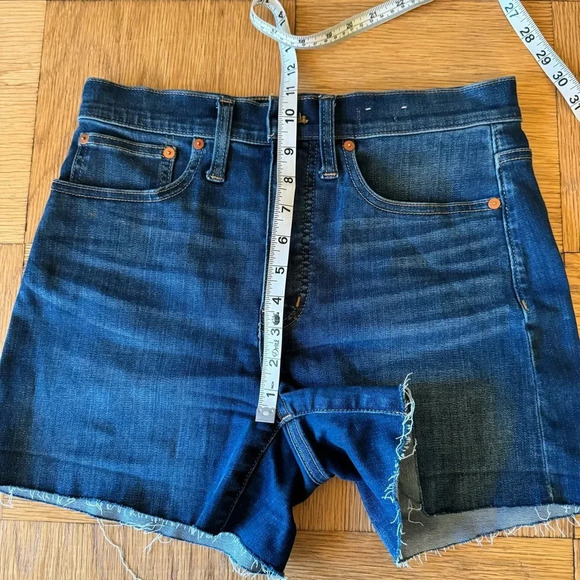 Madewell Size 27 High Rise Denim Shorts Raw Edge Roll Cuff Blue Jean Zip Button - Picture 8 of 9
